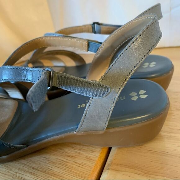 Naturalizer Sandals ‘Neina’ Heather Blue & Heather Gray Leather 1.5” Heel - Picture 3 of 11